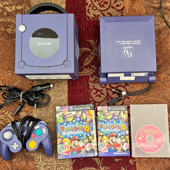 Japanese portable Gamecube Bundle
